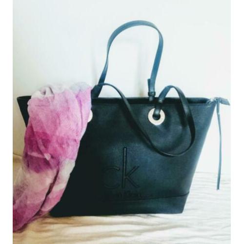 Mooie Dames Handtas, merk Calvin Klein Jeans nieuw!