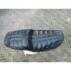 Suzuki GS 650 GL Bouwjaar 1988 Zitting Zadel 2 persoons