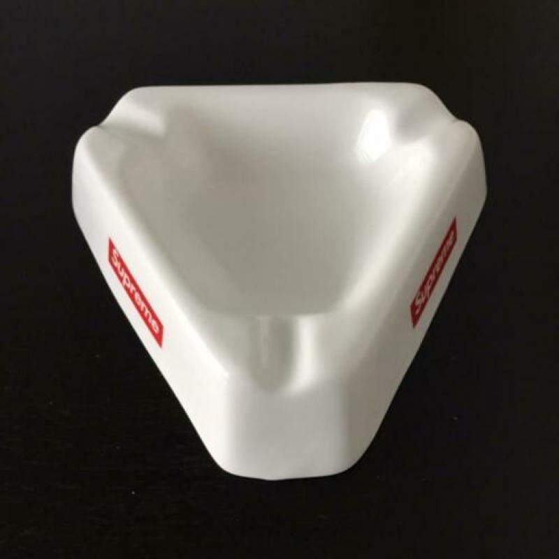 Witte Supreme Ceramic Ashtray FW15 asbak as bakje