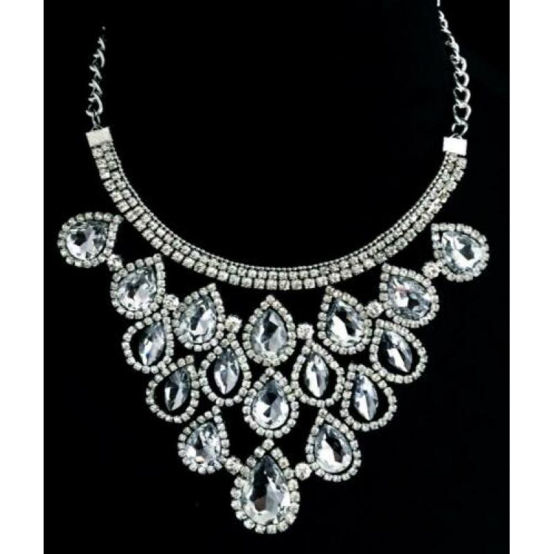 Mooie partij strass kettingen 2,50