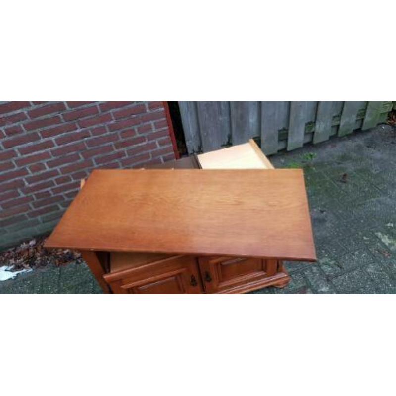 tv kast
