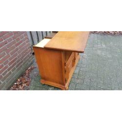tv kast