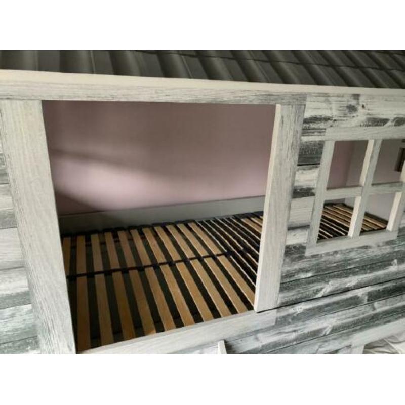 Uniek (stapel)bed huisjesbed hoogslaper 90x200