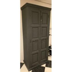 Massief houten Indiase vintage kast