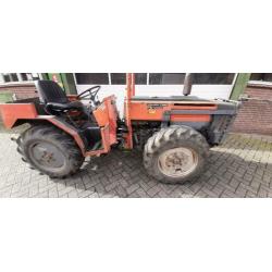 Holder smalspoor trekker 4 cil.