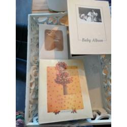 Vazen, dienbladen, accessories