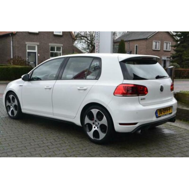 Volkswagen Golf 2.0 GTI Performance 5 Deurs Airco Navi Xenon