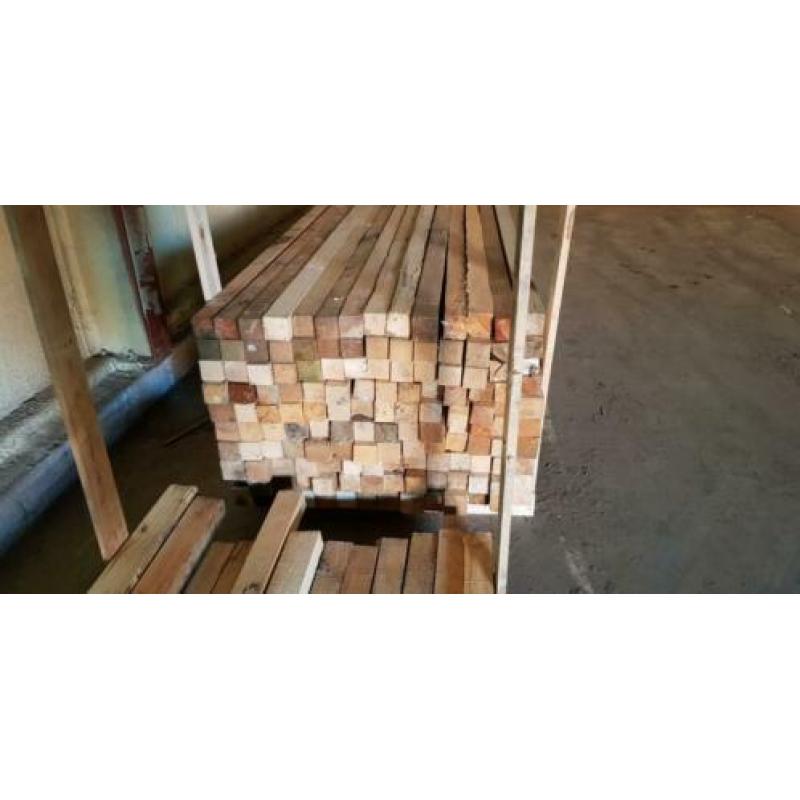 vuren 7 x 7 balken
