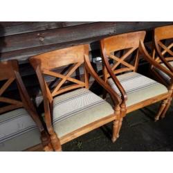 6 teakhouten stoelen met armleuning