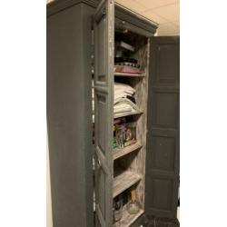 Massief houten Indiase vintage kast