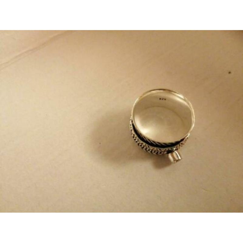 Prachtige handgemaakte 925z spinnerring met maansteen 20
