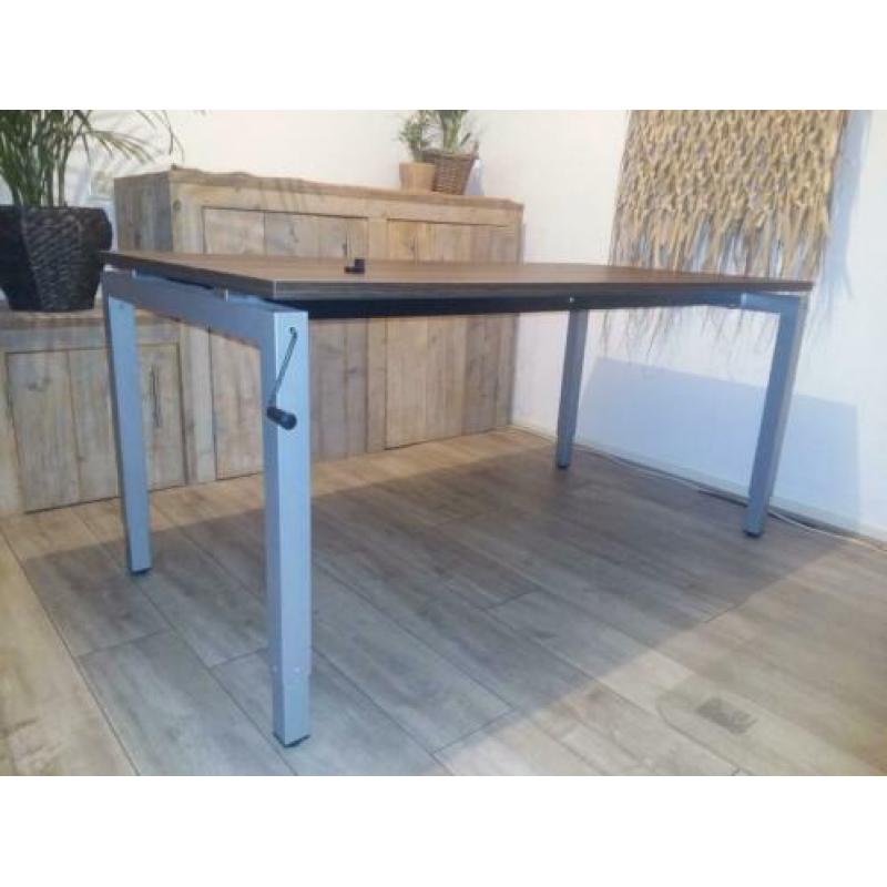 Slingerverstelbaar bureau 160 x 80 cm