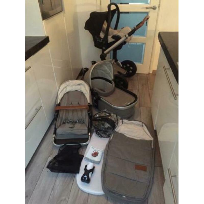 Joolz Day elephant grey met bijpassende maxicosi en meer!