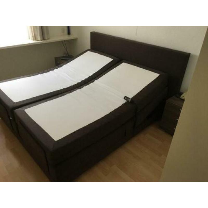 Boxspring 180 x 200 + 2 nachtkastjes