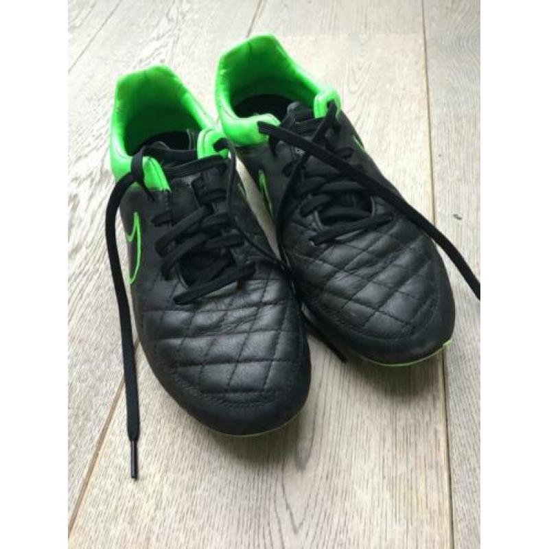 Nike voetbalschoenen maat 40.5