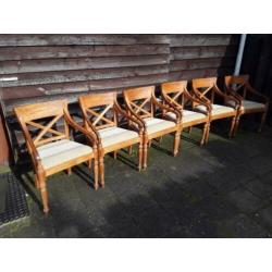 6 teakhouten stoelen met armleuning
