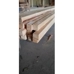 vuren 7 x 7 balken
