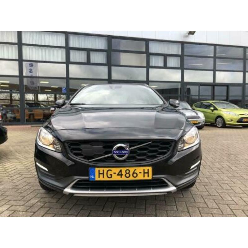 Volvo V60 Cross Country 2.0 D4 190 pk Automaat 8 Momentum Na