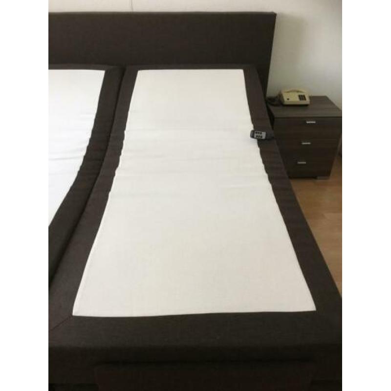 Boxspring 180 x 200 + 2 nachtkastjes