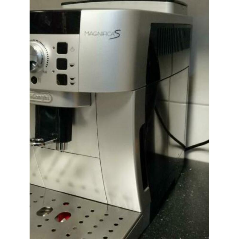 DeLonghi magnifica S