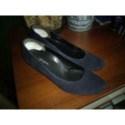 Paul Green , prachtige pumps, donkerblauw suède, mt. 5