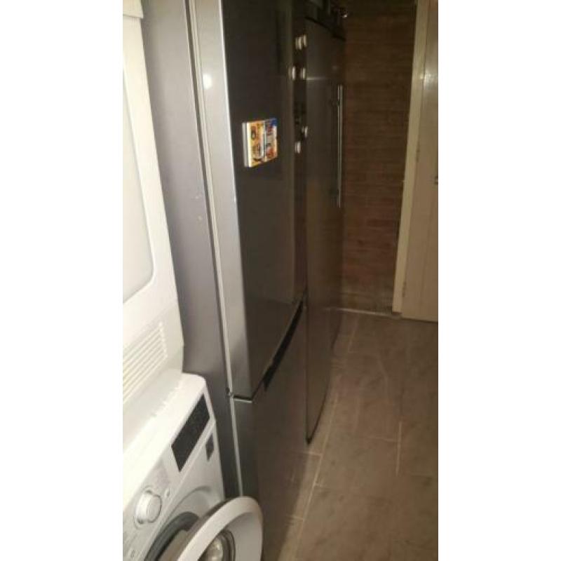 Complete inboedel inclusief bankstel koelkast tafel dro