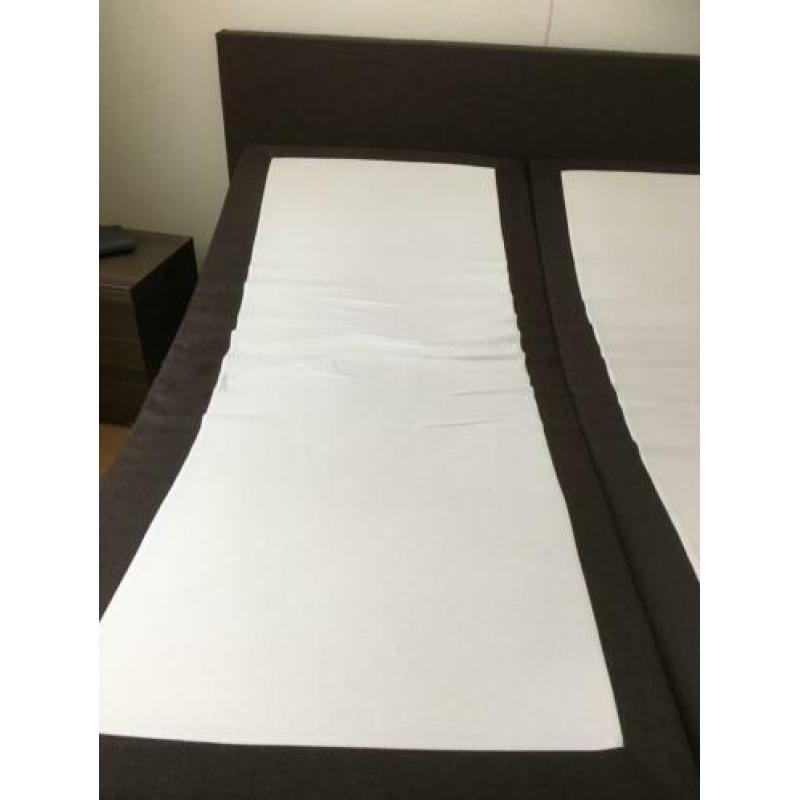 Boxspring 180 x 200 + 2 nachtkastjes
