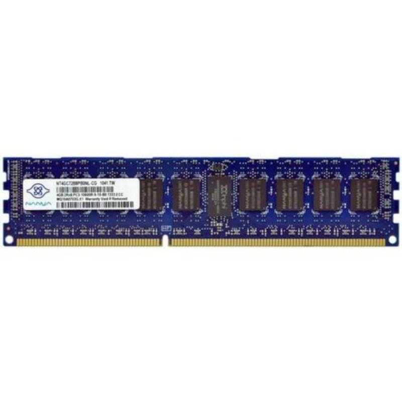 700 x NT4GC72B8PB0NL-CG HMT351R7BFR8C-H9