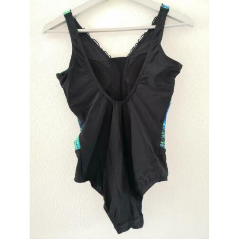 Maritim corrigerend badpak print groen blauw zwart maat 38B