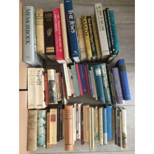 159 boeken Jodendom literatuur Holocaust WO II 25 euro samen