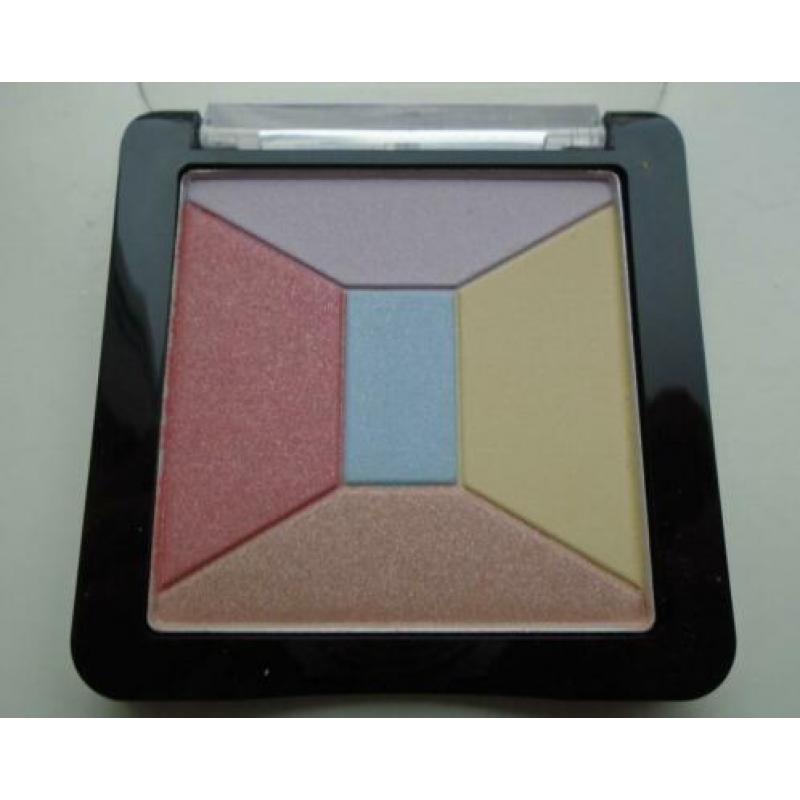 Catrice Light spectrum strobing brick ‘Candy cotton’ ~NIEUW~