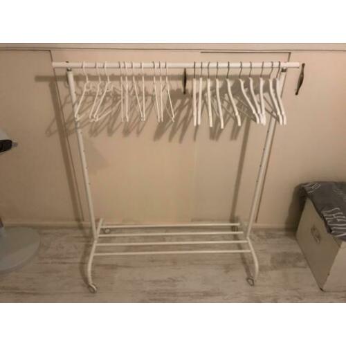 Ikea Kledingrek Rigga incl 20 kledinghangers