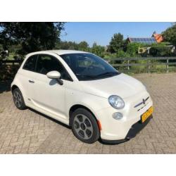 Fiat 500 e - Pearl White met Steam interieur