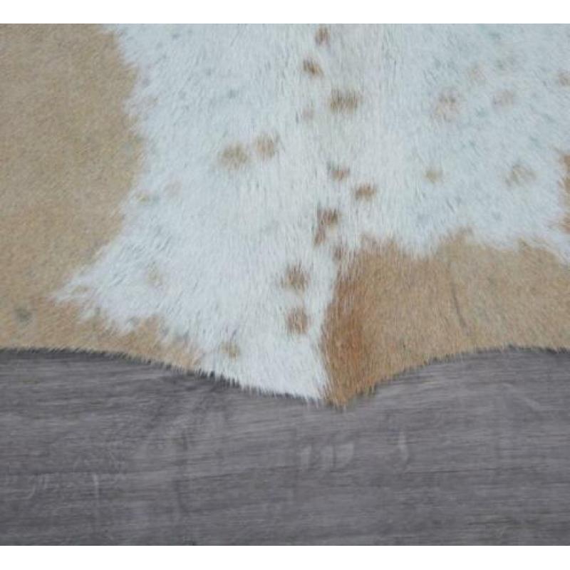 Lederstore ? Koeienhuid koeienvel beige wit 235x225cm