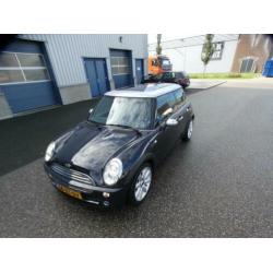 Mini Mini 1.6 Cooper Chili / Pano / Navi / Stoelverwarm / Pd