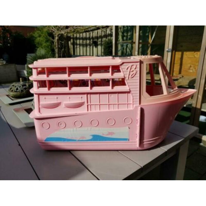 Barbie Party boot