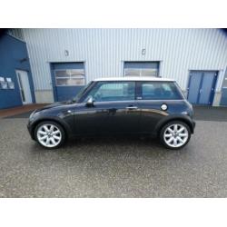 Mini Mini 1.6 Cooper Chili / Pano / Navi / Stoelverwarm / Pd