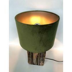 Tafellamp van massief hout