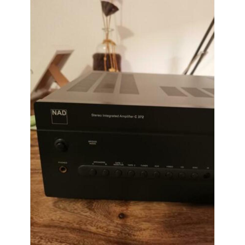 Nad c 372