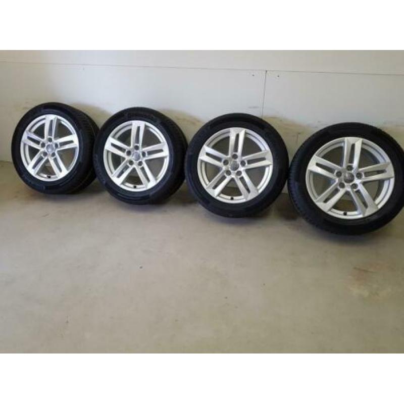 Nieuwe 17 inch audi A4 B9 velgen 225 50 17 continental zomer