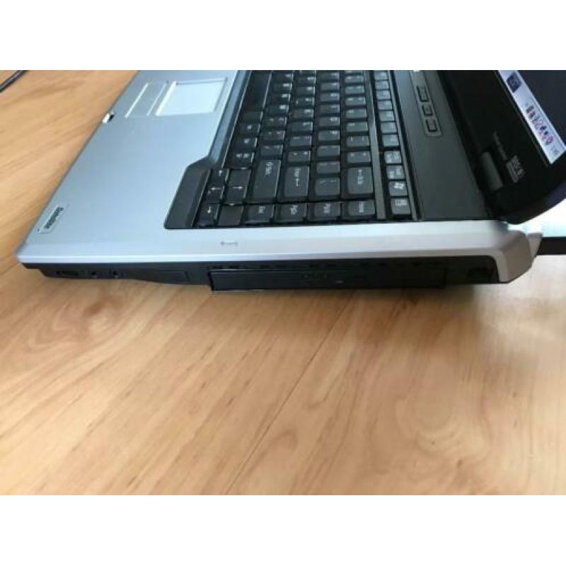 Laptop Toshiba satellite sa40-211