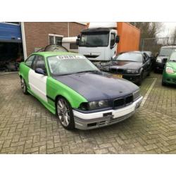 Race auto BMW E36 coupe