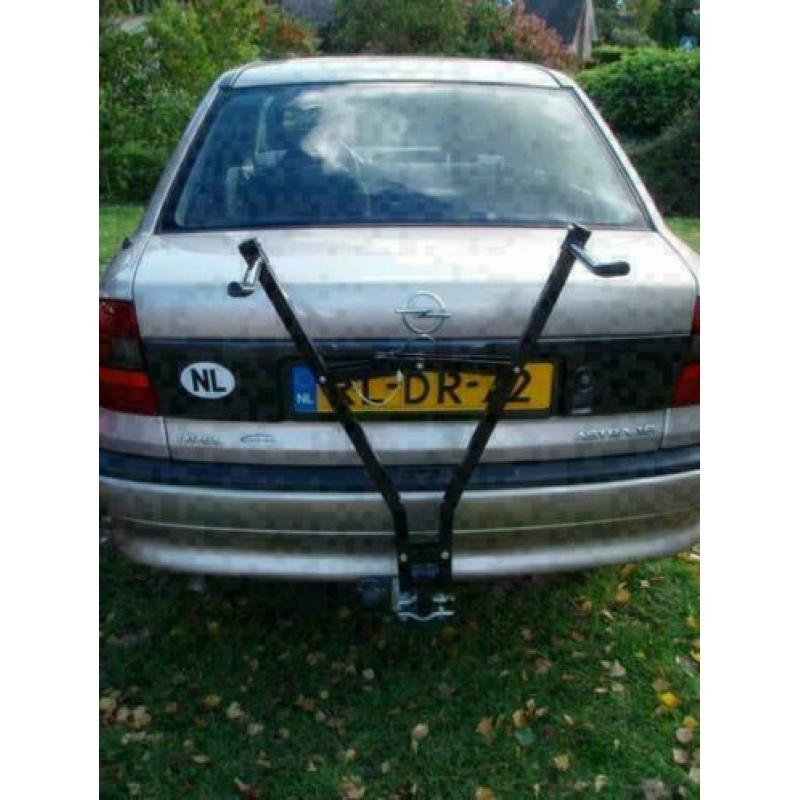Eenvoudige fietsendrager.