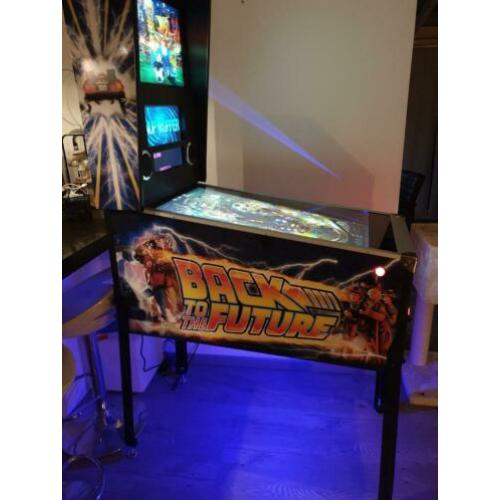 Digitale flipperkast, ultimate edition met force feedback!