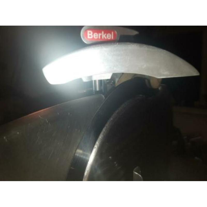 Snijmachine Berkel 834