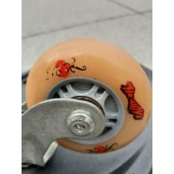 Waveboard van Streetsurfing met 2 paar Abec5 wieltjes