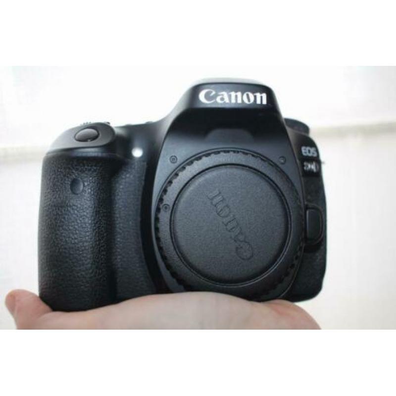 Canon 80D met waterschade