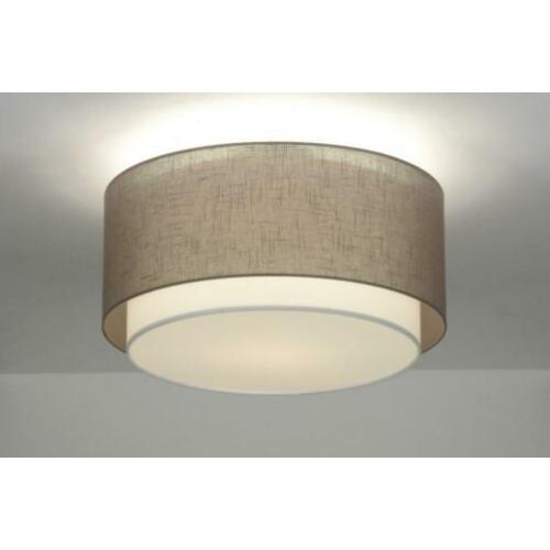 plafondlamp lampenkap stof taupe slaapkamer bed tafel lamp