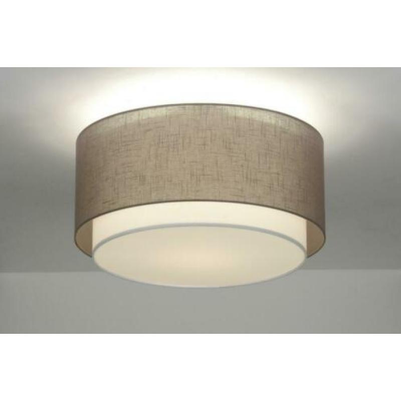 plafondlamp lampenkap stof taupe slaapkamer bed tafel lamp