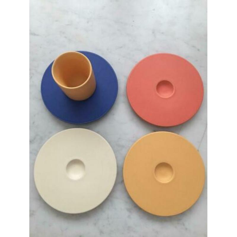 Design vintage schoteltjes, amuse bordjes, kopje, kleur